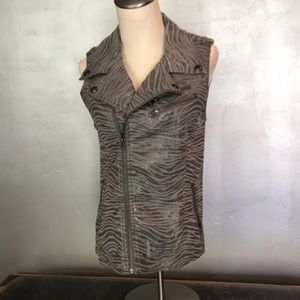 Daytrip Faux Leather Zebra Print Vest from Buckle